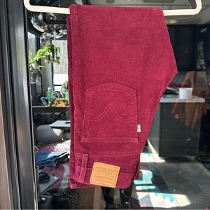 Levi’s Wedgie Straight Corduroys